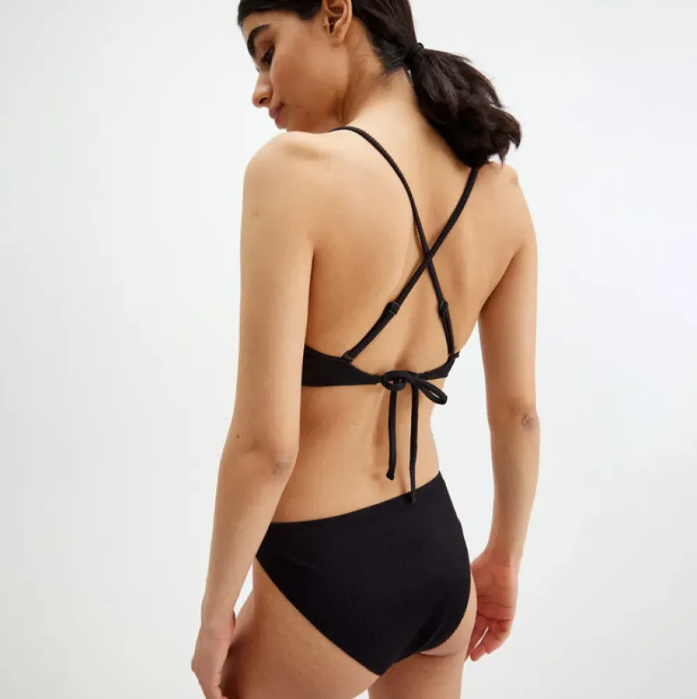 Hot Bikinitrosa Dam Badkläder