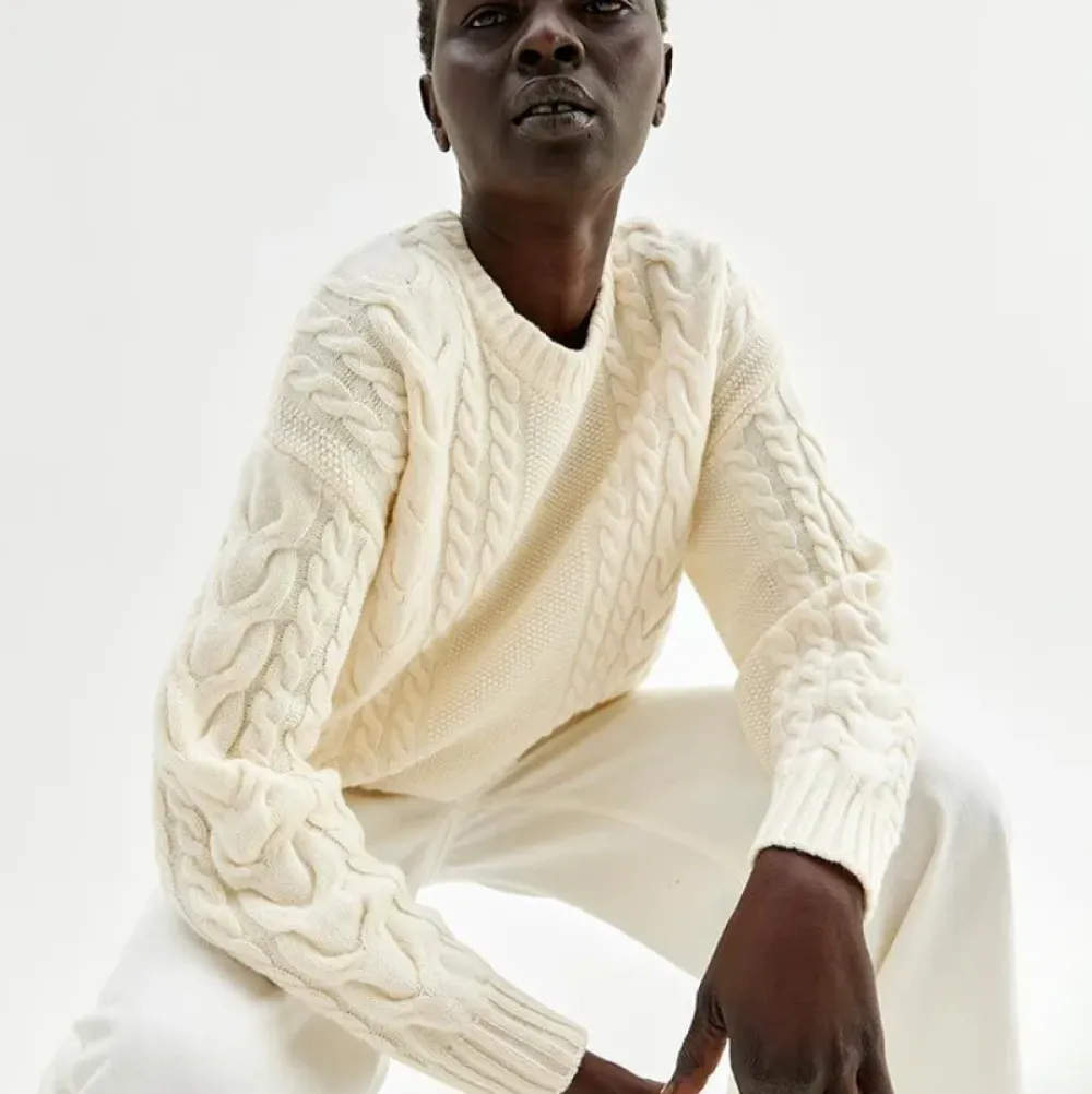 Kabelstickad Troja I Ull Dam Loungewear