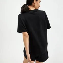 Hot T-Shirt Heavyweight Dam T-Shirt